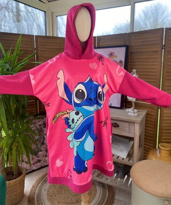 Sweat à capuche long ou robe sweat fuschia Stitch du 40 au 52  