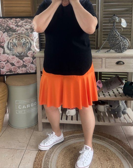 Jupe -short ample orange stretch ++++ du 38 au 54   