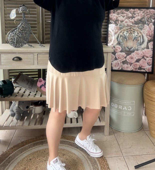 Jupe -short ample beige stretch ++++ du 38 au 54 