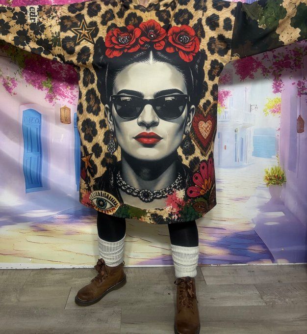 Robe à capuche ample ou Maxi-sweat Léopard Frida Kahlo confort +++ du 40 au 54