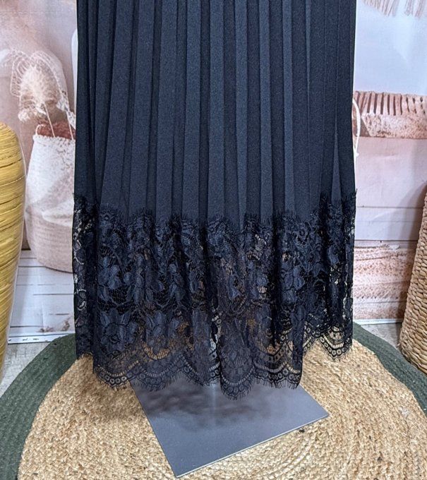 Jupe longue plissée noire et dentelle chic + ceinture satinée du 40 au 50