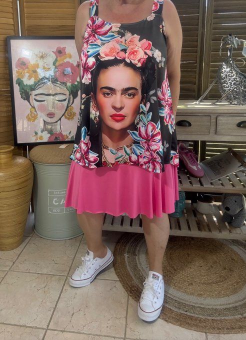 Top débardeur trapèze noir grisé Frida Kahlo aux Fleurs du 40 au 50/52 