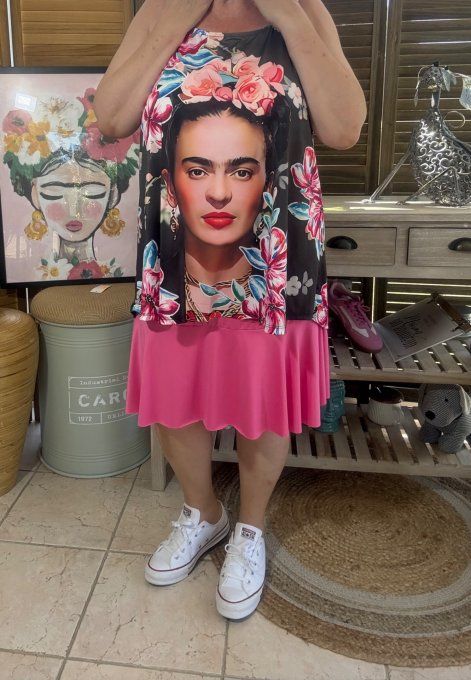 Top débardeur trapèze noir grisé Frida Kahlo aux Fleurs du 40 au 50/52 