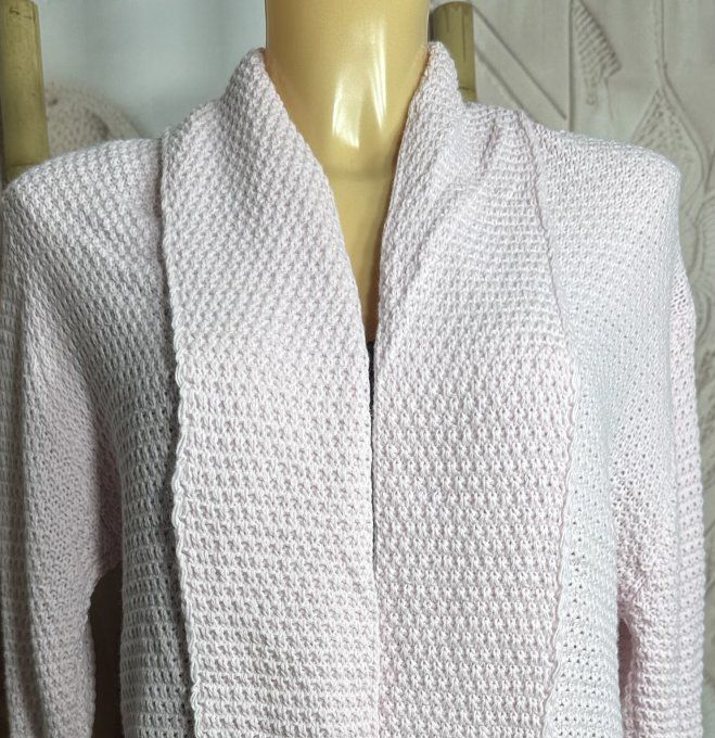 Gilet à pans SANS LAINE maille nid d'abeille rose poudré pâle du 36 au 44