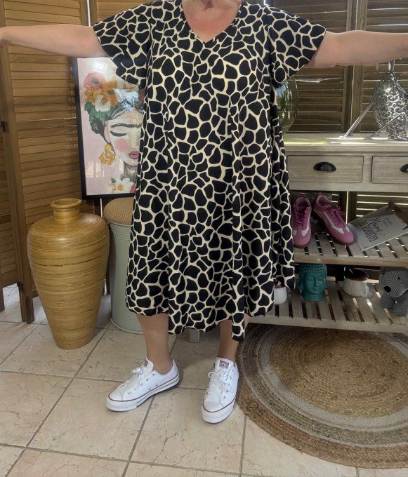 Robe trapèze asymétrique noire et beige Ethnique Girafe du 40 au 52/54 