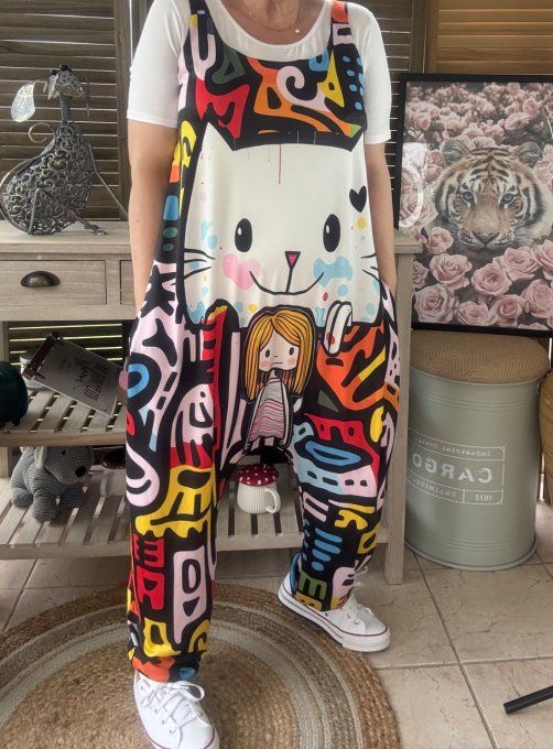 Combinaison salopette noire graffitis multicolores La Fillette et le chat du 38 au 52  