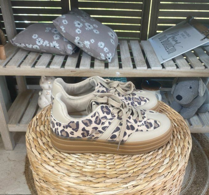 Baskets compensées à lacets suédine léopard & beige confort ++++ 
