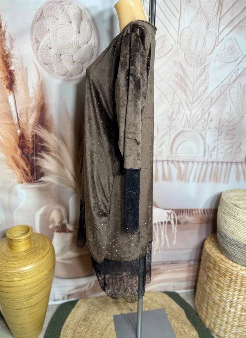 Robe asymétrique mi-longue velours chocolat dentelle noire strass argentés du 38 au 48/50