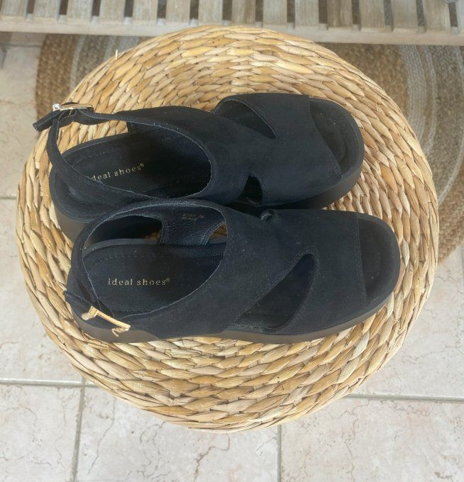 Sandales compensées suédine noire confort ++++  