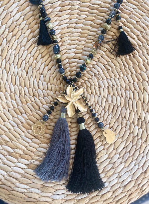 Sautoir camaïeu de gris & noirs perles verre pendentif fleur qualité +++