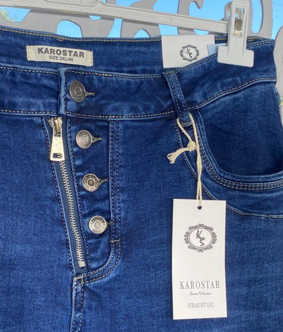 Jeans Straight Legs Brut coupe droite zip asymétrique boutons stretch ++ (42/46 ou 44/48)