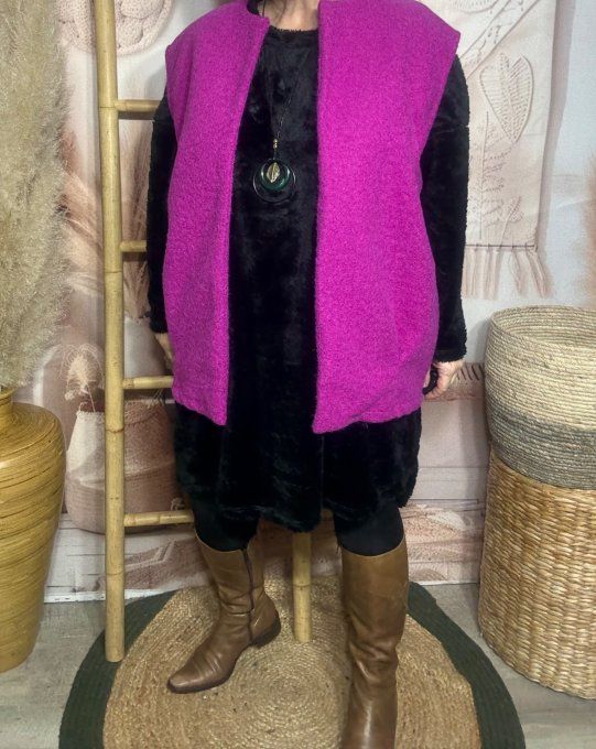 Robe ou maxi-sweat peluche noire + collier douceur +++ du 40 au 50 