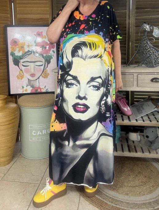 Robe longue noire graffitis Marylin Monroe Street Art du 40 au 50 