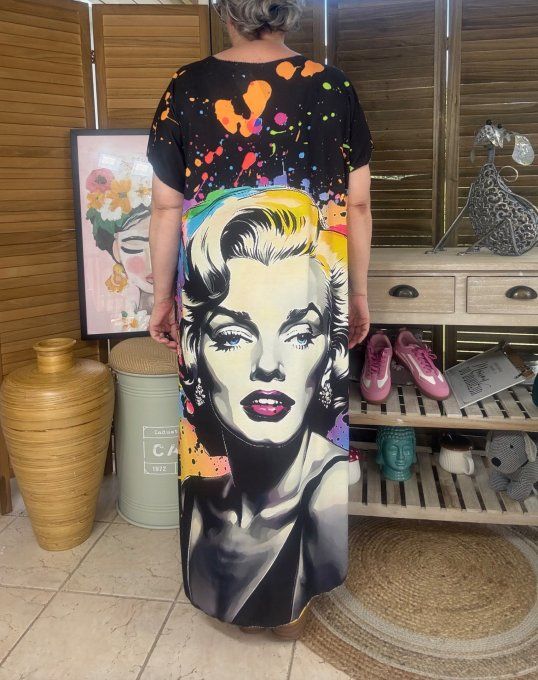 Robe longue noire graffitis Marylin Monroe Street Art du 40 au 50 