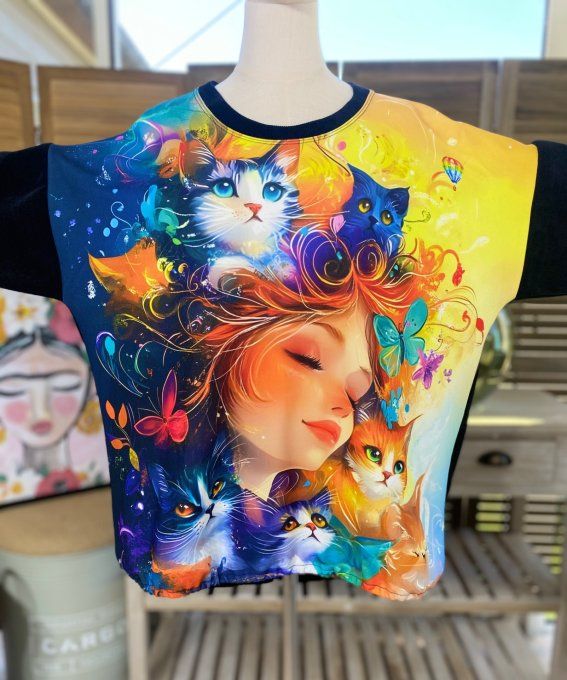 Sweat manches longues satiné et velours noir La Fillette et ses chats du 40 au 50 
