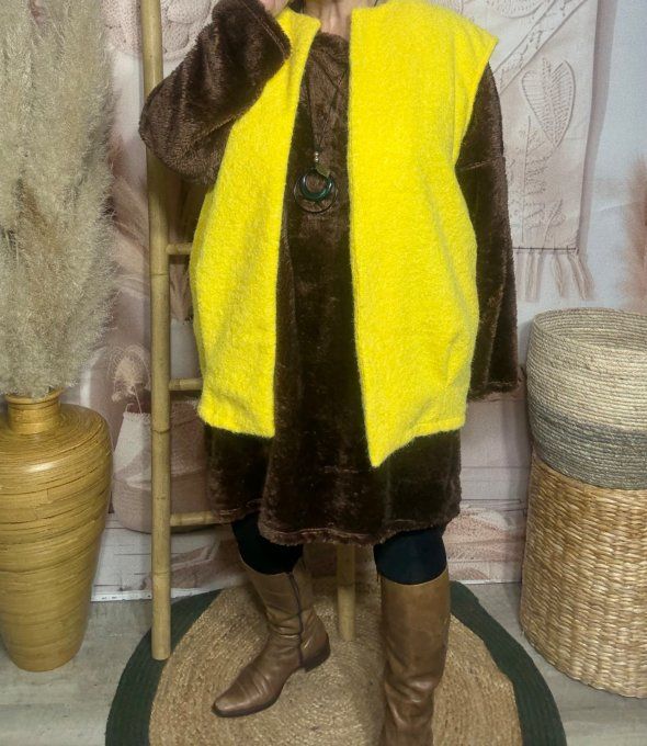 Robe ou maxi-sweat peluche chocolat + collier douceur +++ du 40 au 50