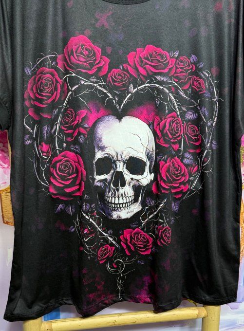 Tee-shirt ample noir manches courtes Love Skulls TDM & Pink Roses du 40 au 50/52 