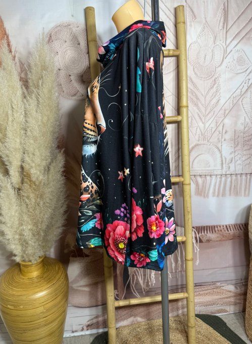 Top ample col bénitier noir Le Tigre Majestueux du 42 au 54/56  