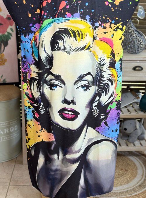 Robe longue noire graffitis Marylin Monroe Street Art du 40 au 50 
