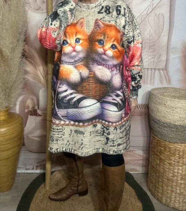 Robe courte ou Sweat long polaire duveteuse crème Les Chats dans les baskets du 40 au 50/52 