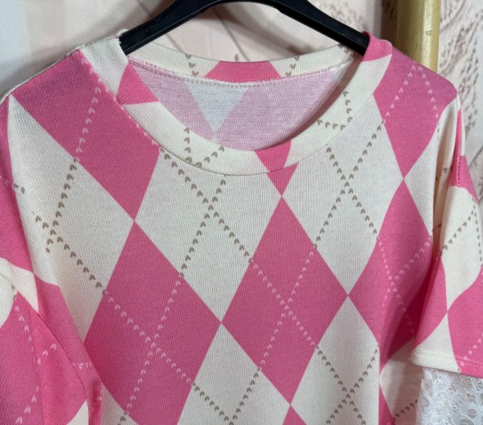 Top "2 en 1" Losanges Argyle Fuschia & manches longues en dentelle blanche du 36 au 46/48  