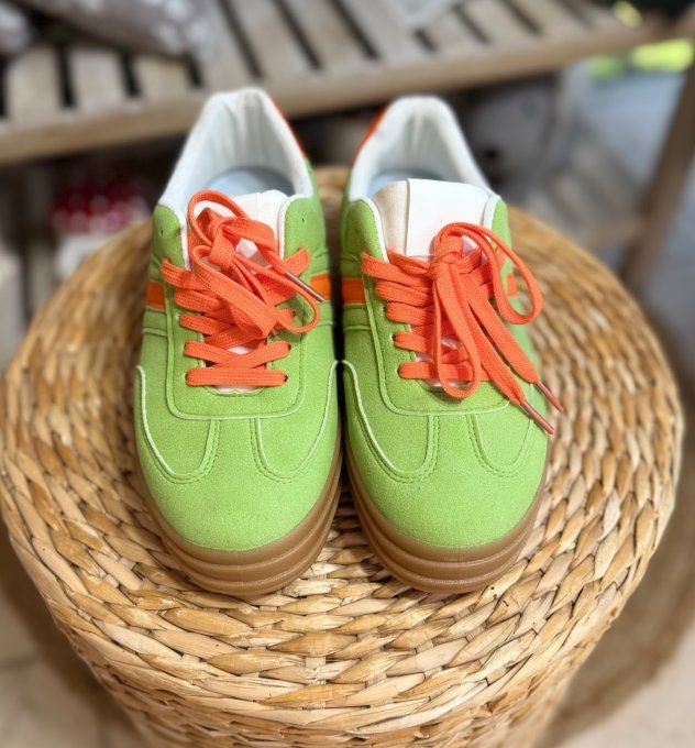 Baskets compensées à lacets suédine vert pistache & orange confort ++++