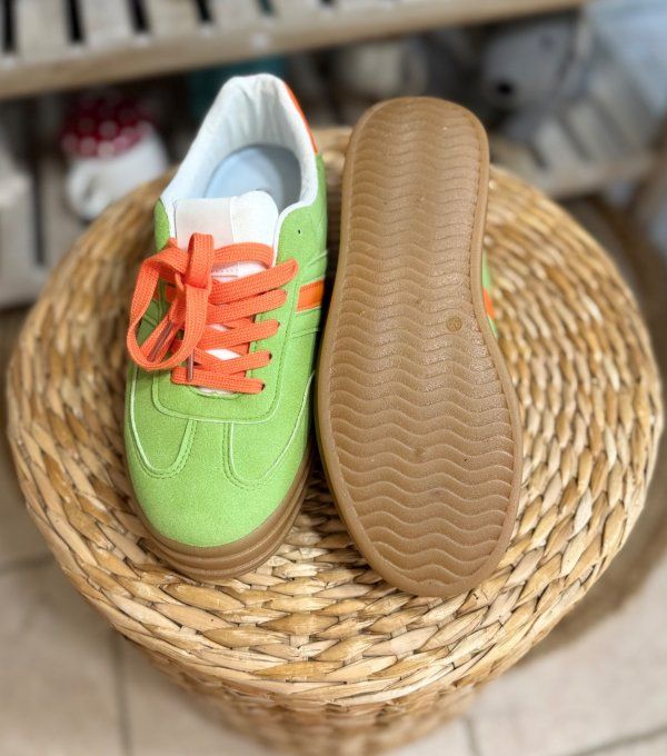 Baskets compensées à lacets suédine vert pistache & orange confort ++++