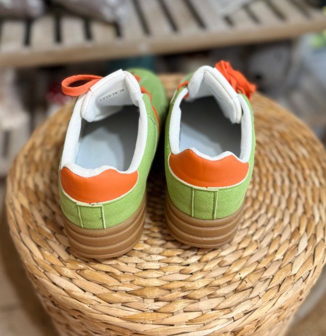 Baskets compensées à lacets suédine vert pistache & orange confort ++++