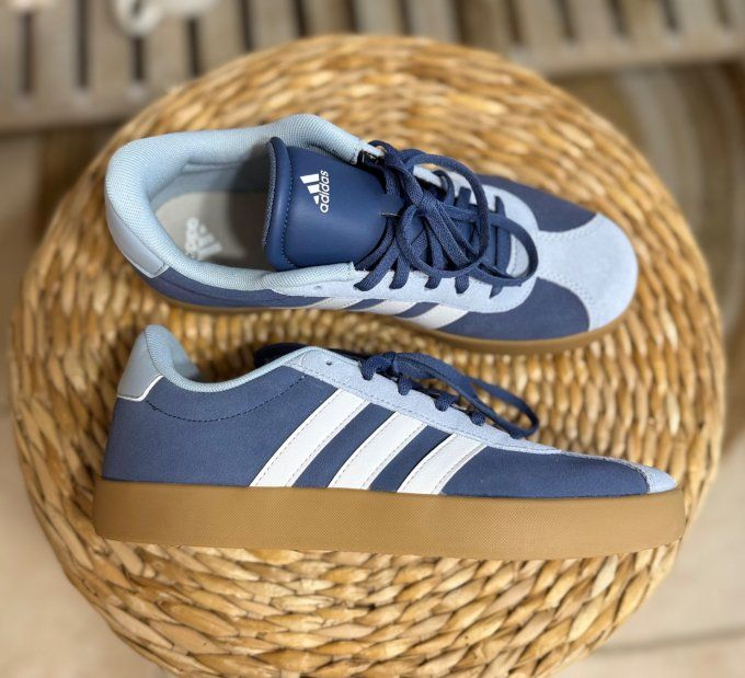 Baskets Adidas daim Bleu Jeans & bleu ciel confort ++++   