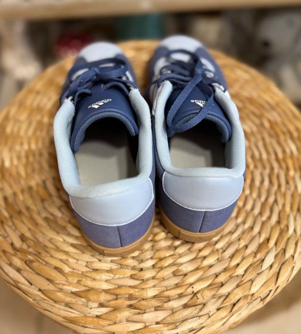 Baskets Adidas daim Bleu Jeans & bleu ciel confort ++++   