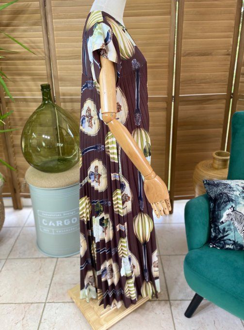 Robe ample longue plissée manches courtes chocolat Mandolines et Banjos du 38 au 48