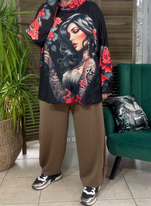 Top ample col bénitier noir Pretty Tattoo Girl & Red Roses du 42 au 54/56  