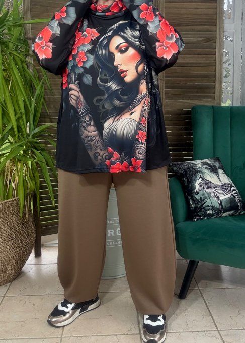 Top ample col bénitier noir Pretty Tattoo Girl & Red Roses du 42 au 54/56  