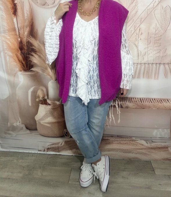 Veste sans manches façon laine bouillie Aubergine +  broche dorée du 40 au 50/52