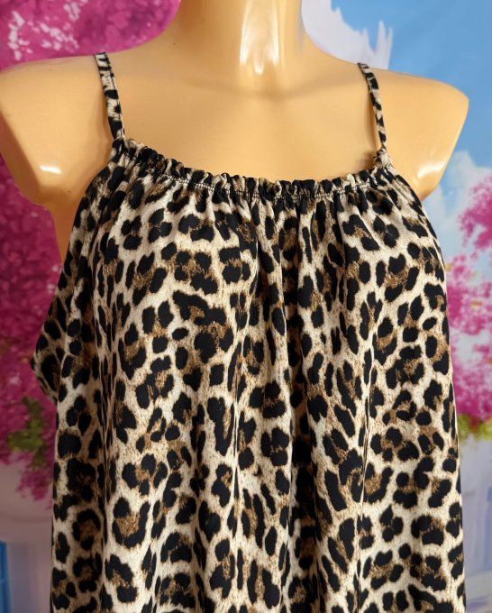 Robe droite à fines bretelles col élastiqué Léopard chic modèle 2 confort ++++ du 36 au 48 