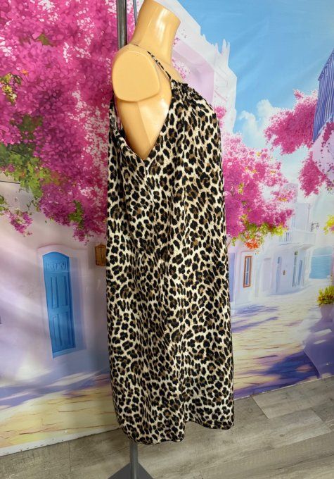 Robe droite à fines bretelles col élastiqué Léopard chic modèle 2 confort ++++ du 36 au 48 