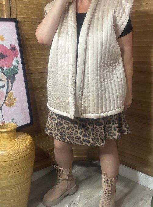 Veste courte sans manches matelassée satinée beige + ceinture du 36 au 50 et même +