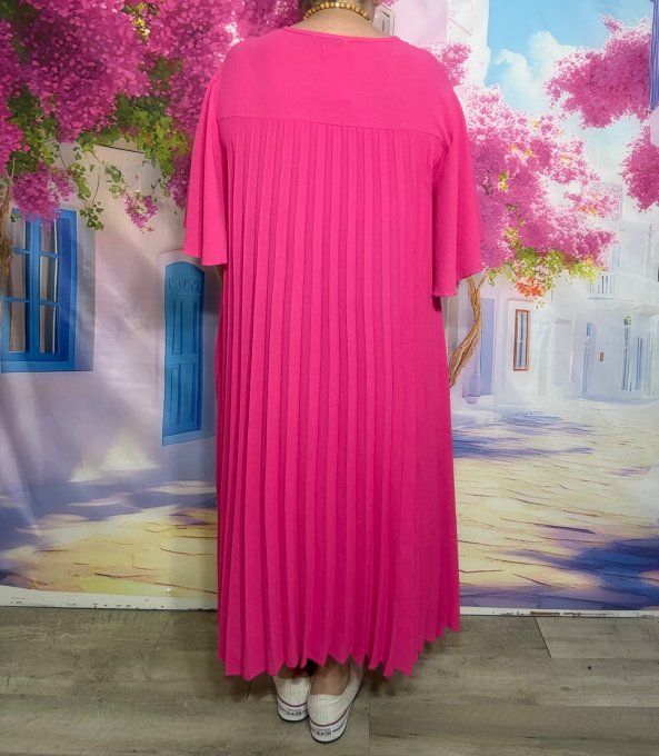 Robe mi-longue plissée Fuschia manches courtes volantées légèreté ++++ du 40 au 52/54 