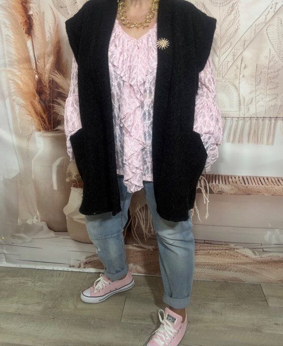 Gilet sans manches noir + broche Soleil du 42 au 52/54 et même + 