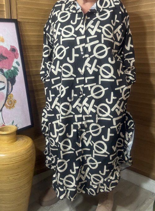Robe-chemise longue noire volantées Graphiques beige du 40 au 50/52 