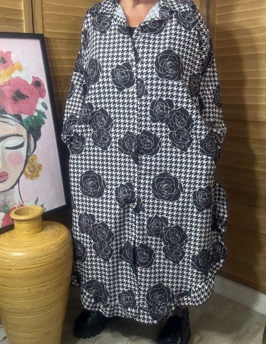 Robe-chemise longue noire pieds de coq volantées Roses noires du 40 au 50/52  