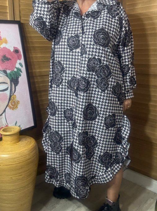 Robe-chemise longue noire pieds de coq volantées Roses noires du 40 au 50/52  