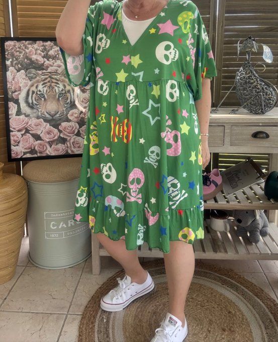 Robe trapèze courte verte Mexican Skulls  & étoiles multicolores du 40 au 52 