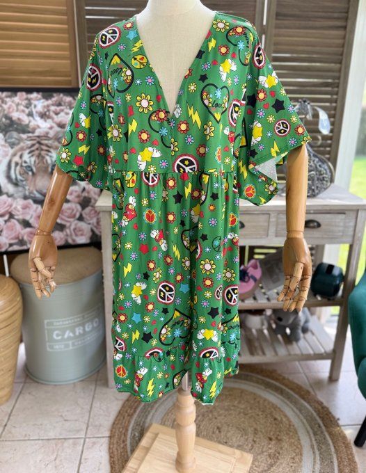 Robe trapèze courte verte Summer Vibes Peace & Love du 40 au 52  