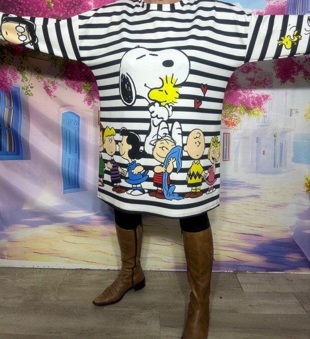 Robe-sweat ou Maxi-sweat rayée noir et blanc Snoopy & Peanuts Friends confort +++ du 40 au 52 