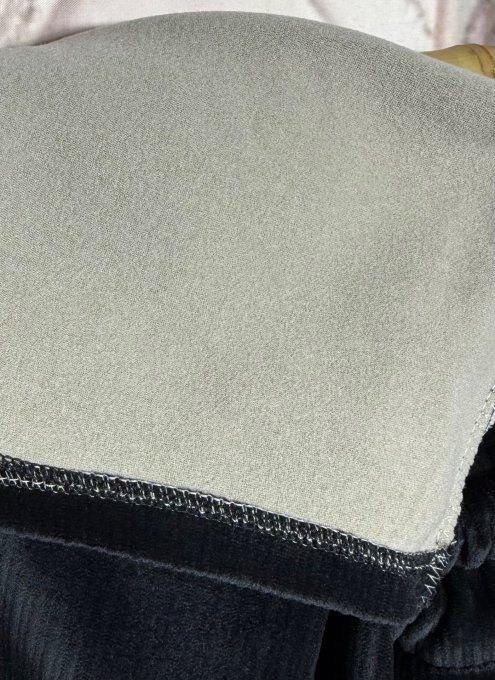 Gilet à capuche velours rayé noir doublé confort ++++ du 40 au 52 