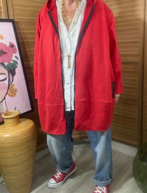 Manteau à capuche suédine rouge douceur +++ du 42 au 52 et même + 