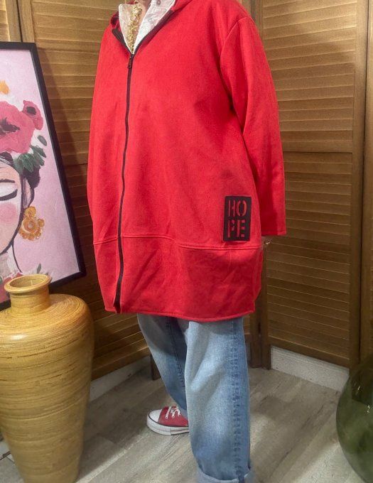 Manteau à capuche suédine rouge douceur +++ du 42 au 52 et même + 