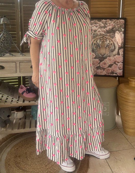 Robe longue gaze de coton écru rayé noir coeurs rose fluo du 40 au 50 