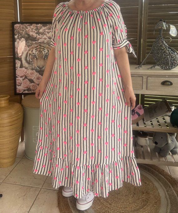 Robe longue gaze de coton écru rayé noir coeurs rose fluo du 40 au 50 